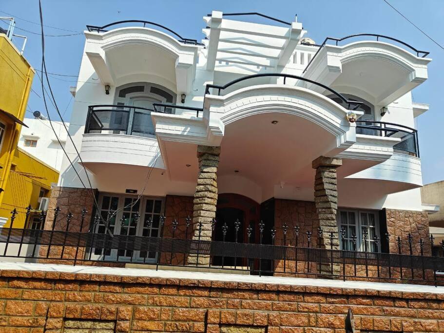Waterfall Villa - 4Bhk 마이소르 외부 사진