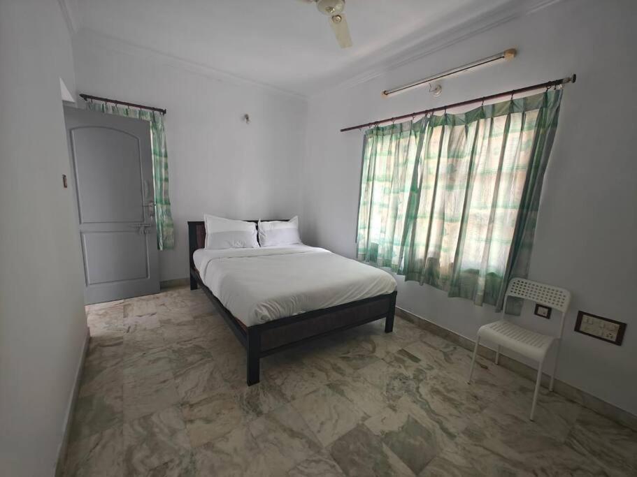 Waterfall Villa - 4Bhk 마이소르 외부 사진